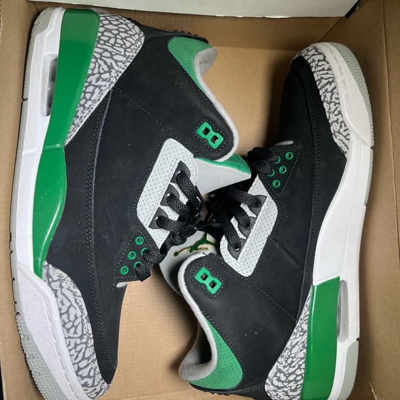 Jordan 3 Pine Green main image 2